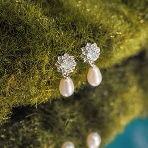 Opal & Freshwater Pearl Silver Earrings - Marigold ｜ LOVE BY THE MOON\
