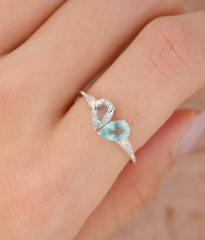 14K White Gold Heart Shaped Ring -  Toi et Moi