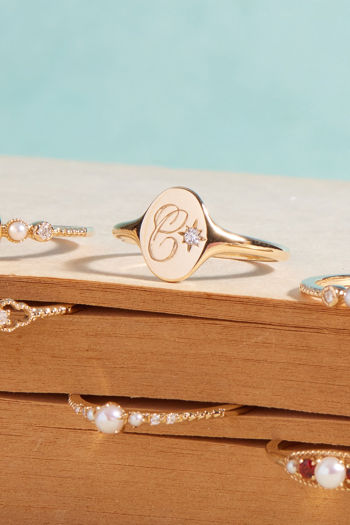 14K 黃金 鑽石 英文字母 刻印 戒指 - Heirloom (可刻字) | LOVE BY THE MOON – Love by the ...